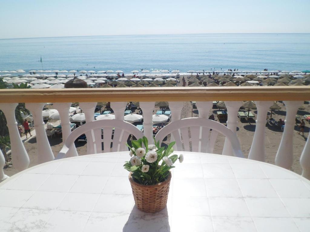 Apartamentos Don Pepe Torremolinos Bilik gambar